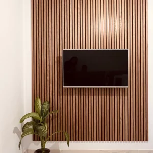 Linijinės akustinės/dekoro medienos plokščių sistemos